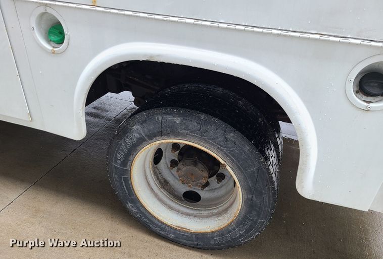 image for item IF9408 2009 GMC C5500  utility / service truck