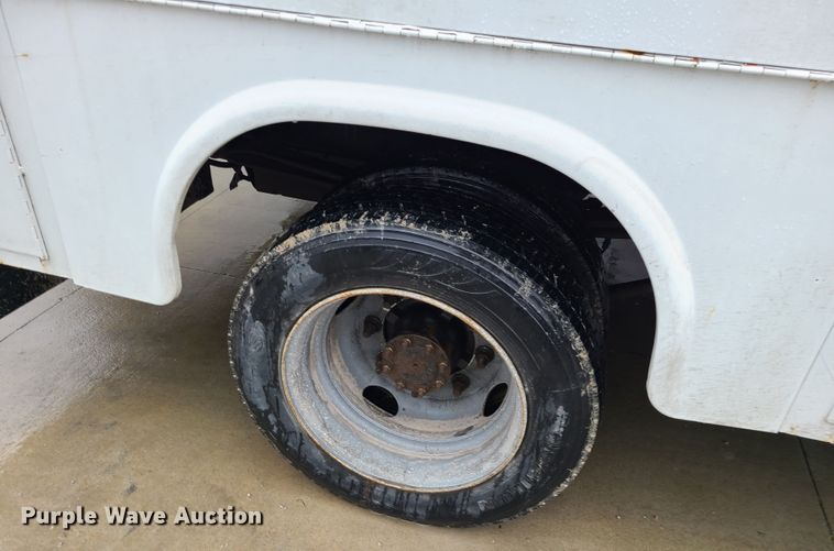 image for item IF9408 2009 GMC C5500  utility / service truck