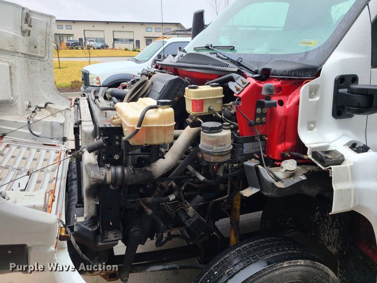 image for item IF9408 2009 GMC C5500  utility / service truck