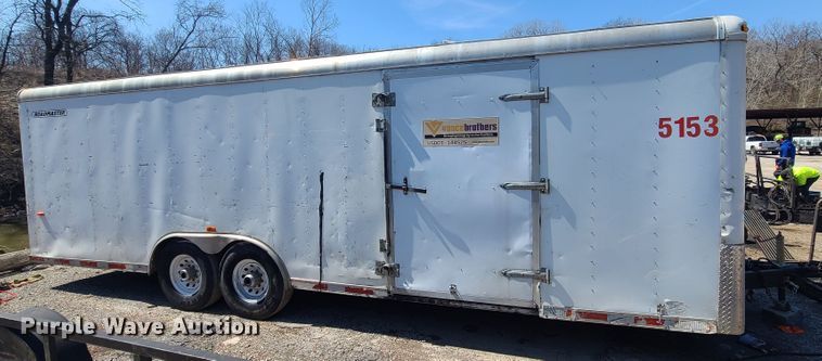 image for item IF9445 2002 Roadmaster  enclosed cargo trailer