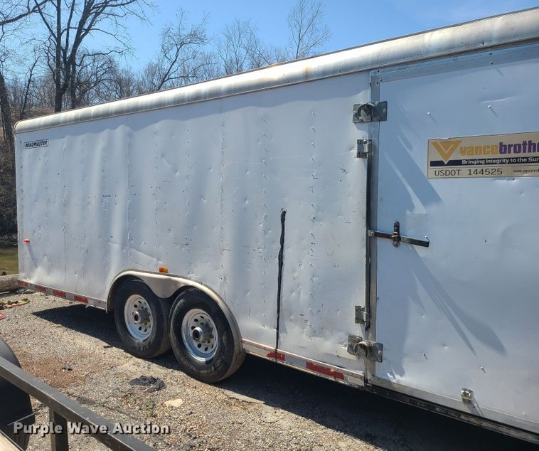 image for item IF9445 2002 Roadmaster  enclosed cargo trailer