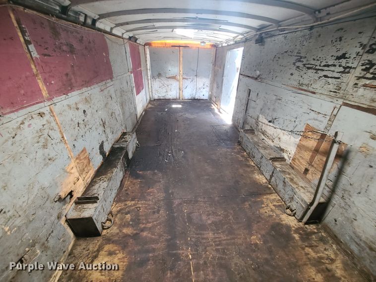 image for item IF9445 2002 Roadmaster  enclosed cargo trailer