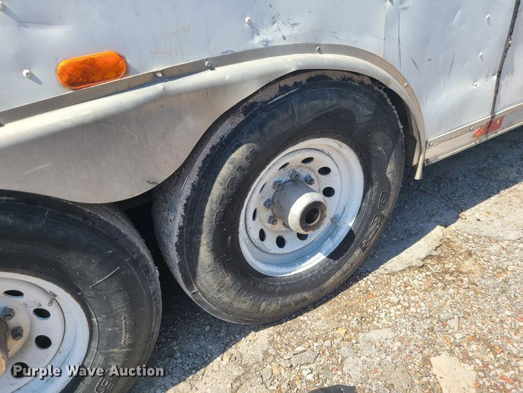 image for item IF9445 2002 Roadmaster  enclosed cargo trailer