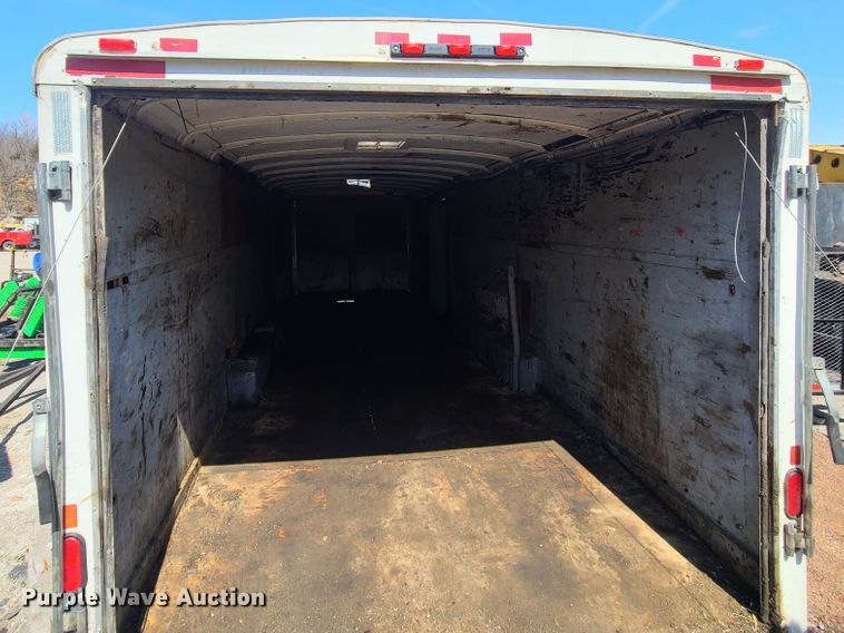 image for item IF9445 2002 Roadmaster  enclosed cargo trailer
