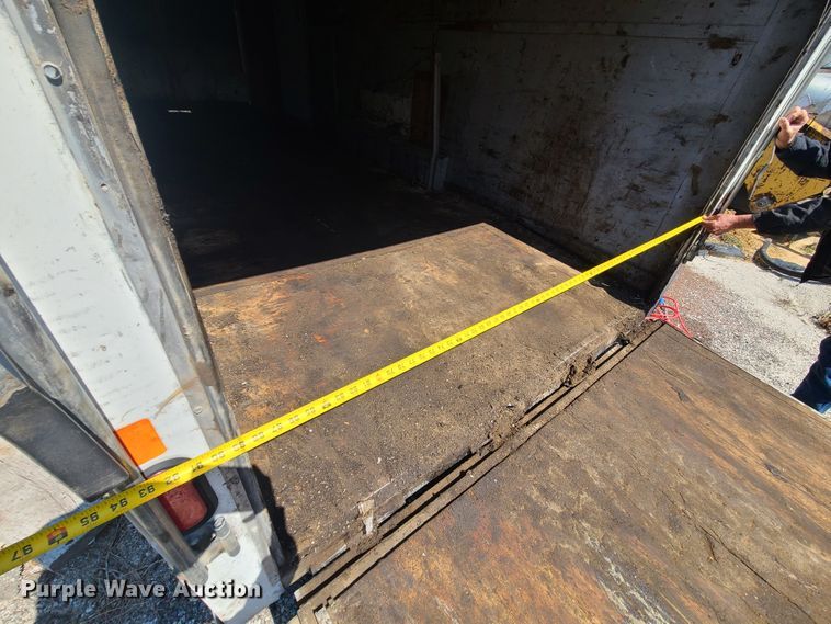 image for item IF9445 2002 Roadmaster  enclosed cargo trailer