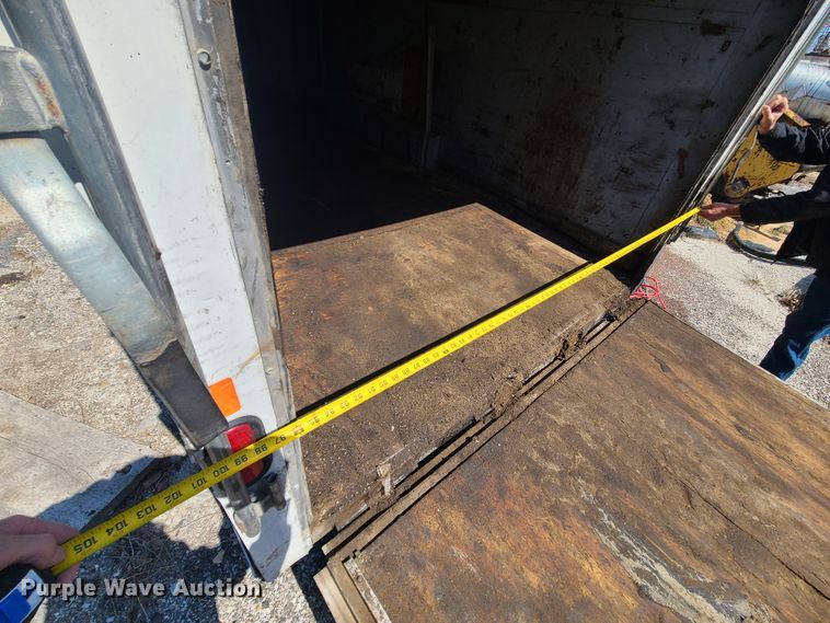 image for item IF9445 2002 Roadmaster  enclosed cargo trailer