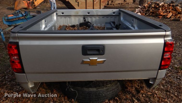 image for item IM9686 2015 Chevrolet  pickup truck bed