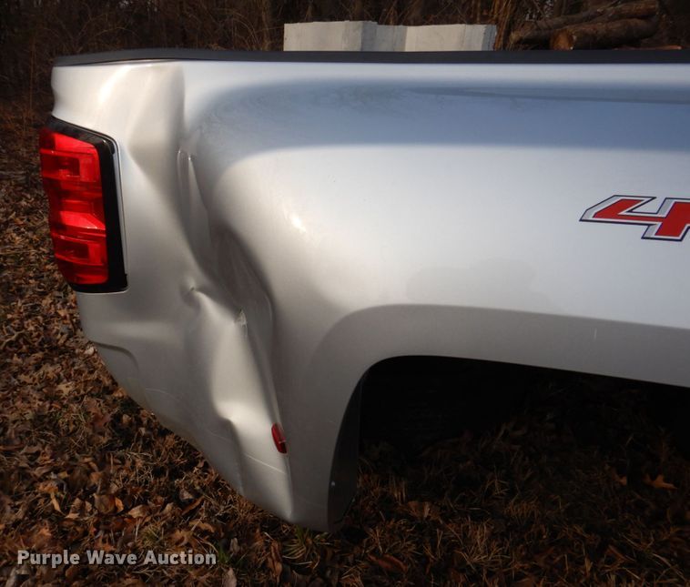 image for item IM9686 2015 Chevrolet  pickup truck bed