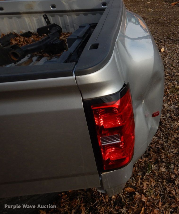 image for item IM9686 2015 Chevrolet  pickup truck bed