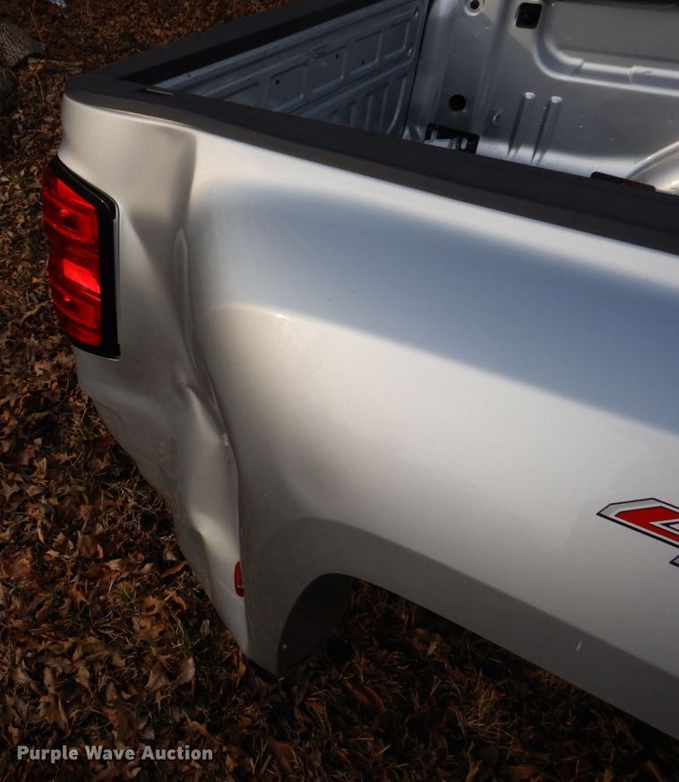 image for item IM9686 2015 Chevrolet  pickup truck bed