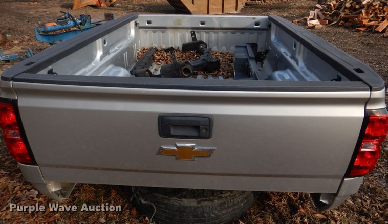 image for item IM9686 2015 Chevrolet  pickup truck bed