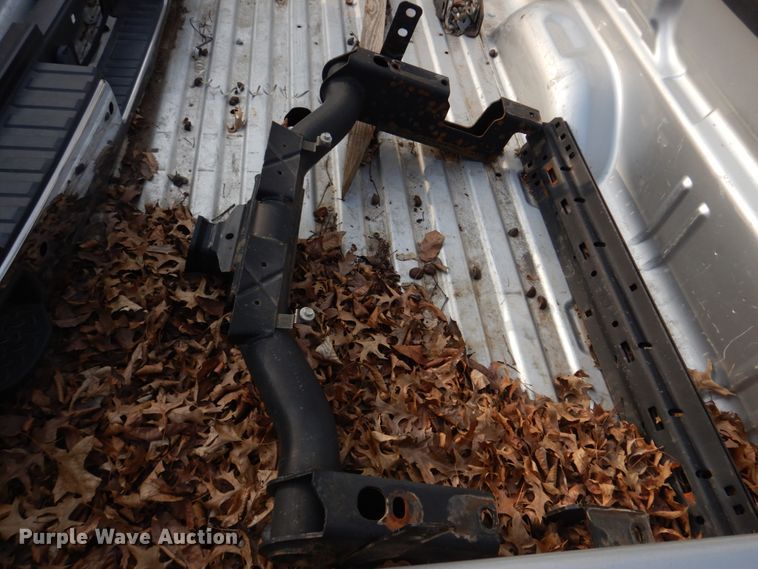 image for item IM9686 2015 Chevrolet  pickup truck bed