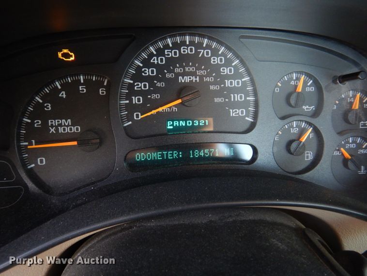 image for item IM9692 2004 GMC Sierra 1500  pickup truck