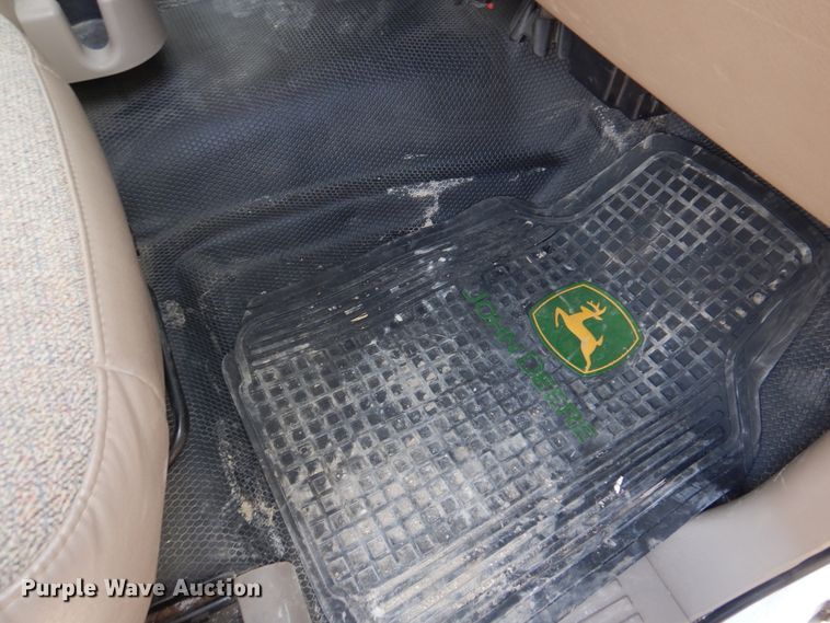 image for item IM9692 2004 GMC Sierra 1500  pickup truck