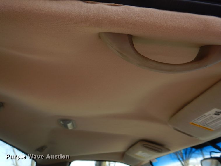 image for item IM9692 2004 GMC Sierra 1500  pickup truck