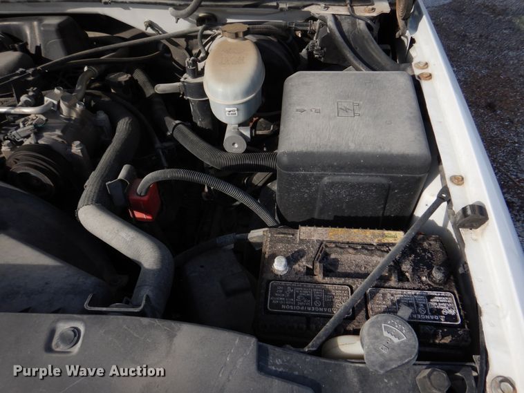 image for item IM9692 2004 GMC Sierra 1500  pickup truck