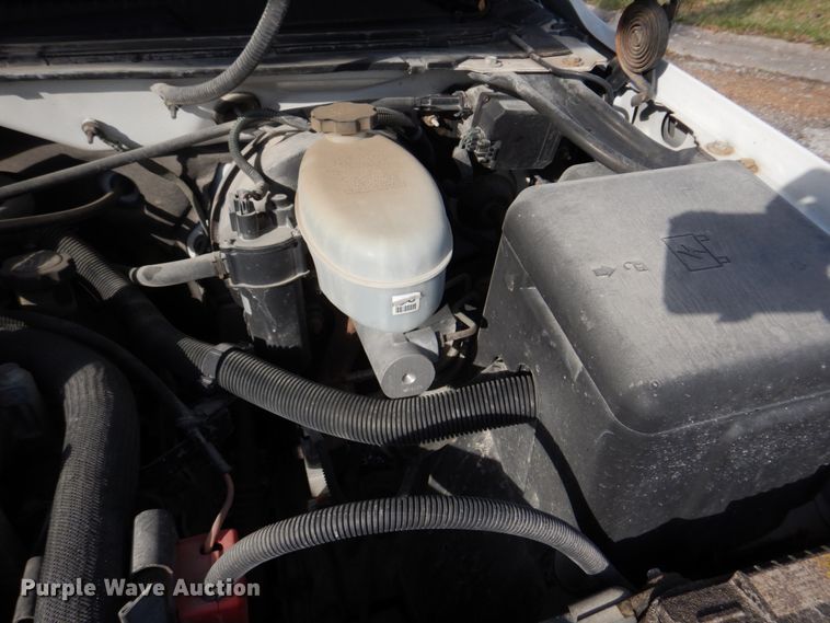 image for item IM9692 2004 GMC Sierra 1500  pickup truck