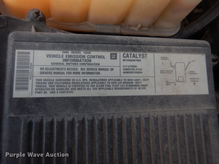 image for item IM9692 2004 GMC Sierra 1500  pickup truck