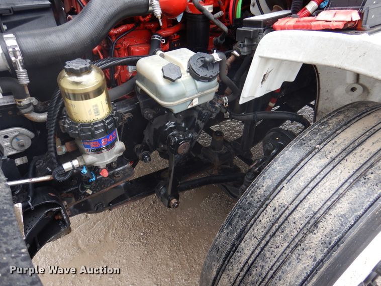 image for item IM9760 2014 Freightliner M2 106  box truck