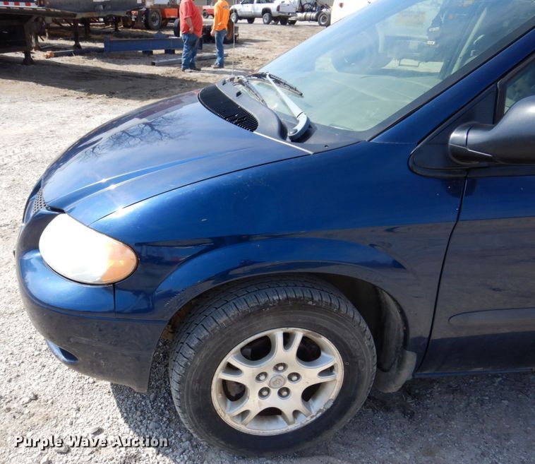 image for item IM9835 2003 Dodge Caravan  van