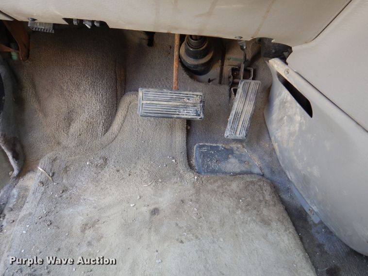 image for item IM9835 2003 Dodge Caravan  van