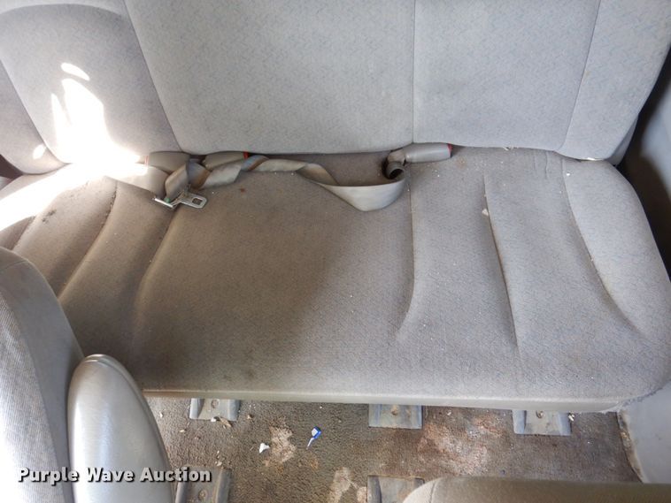 image for item IM9835 2003 Dodge Caravan  van