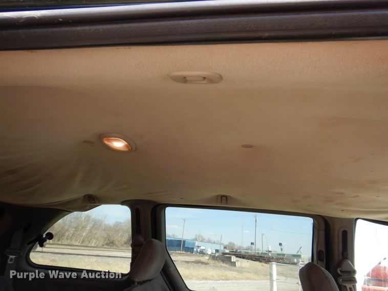 image for item IM9835 2003 Dodge Caravan  van