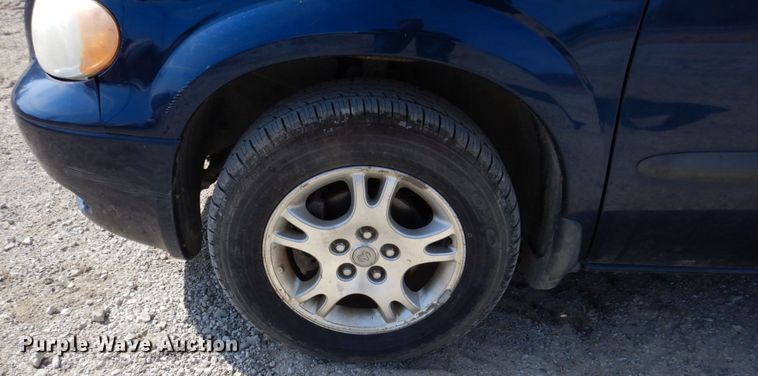 image for item IM9835 2003 Dodge Caravan  van