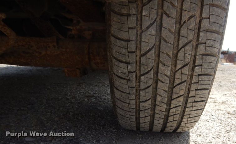 image for item IM9835 2003 Dodge Caravan  van