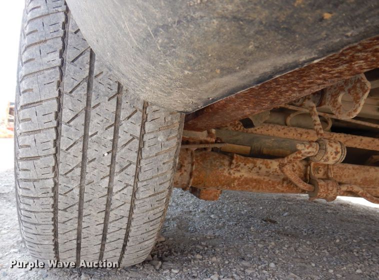 image for item IM9835 2003 Dodge Caravan  van