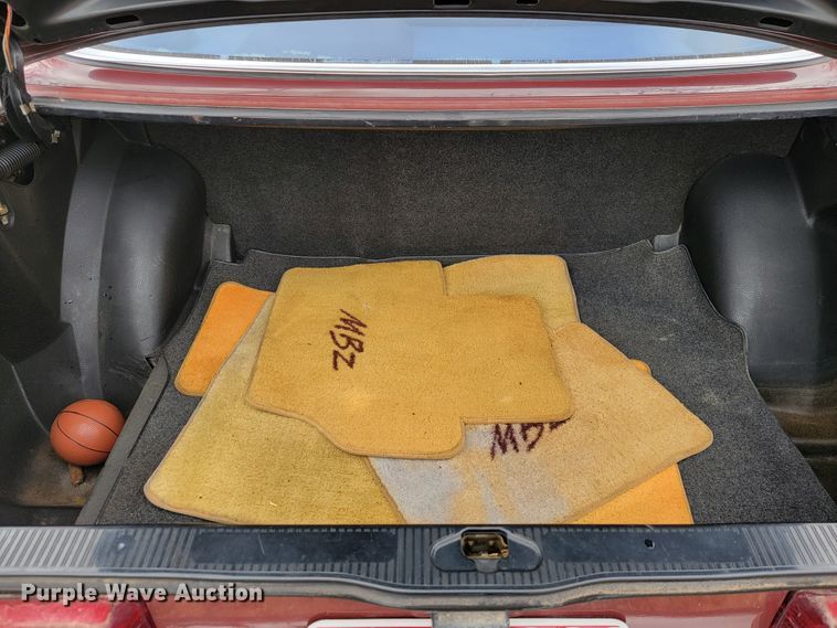 image for item JE9940 1982 Mercedes Benz 300CD