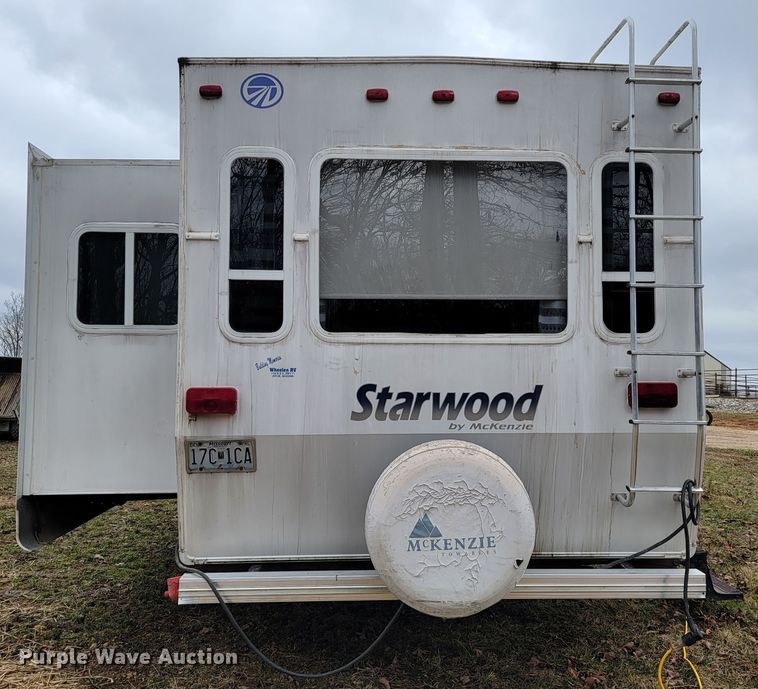 image for item JE9941 2004 Monaco Starwood  camper