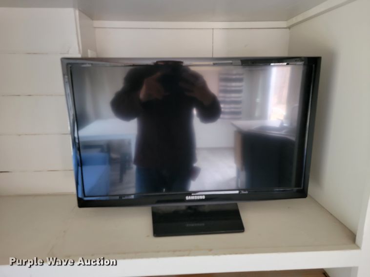 image for item JE9941 2004 Monaco Starwood  camper