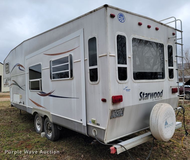 image for item JE9941 2004 Monaco Starwood  camper