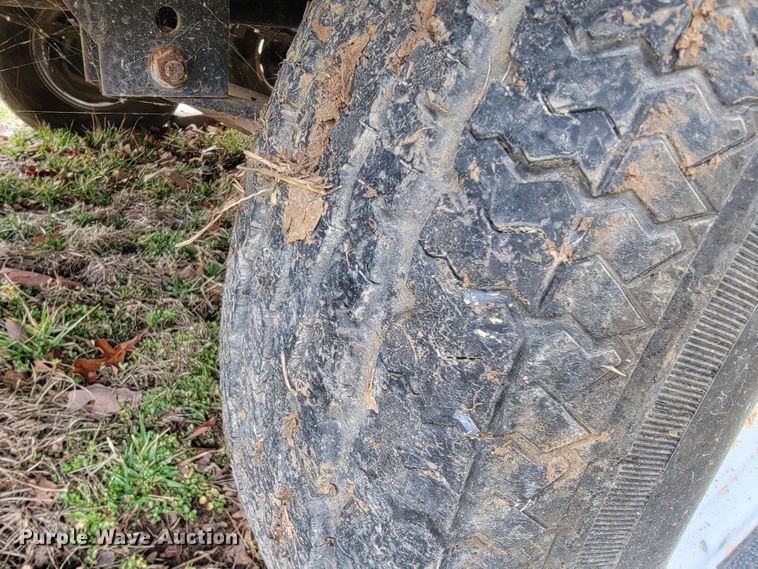 image for item JE9941 2004 Monaco Starwood  camper