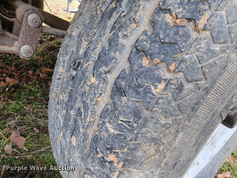 image for item JE9941 2004 Monaco Starwood  camper