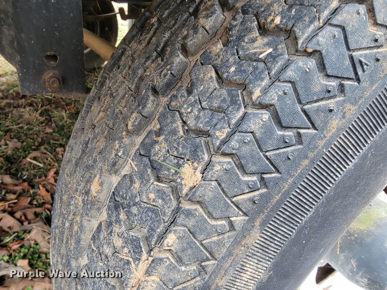 image for item JE9941 2004 Monaco Starwood  camper