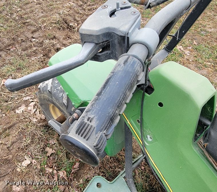 image for item JE9944 John Deere AMT 600  utility vehicle