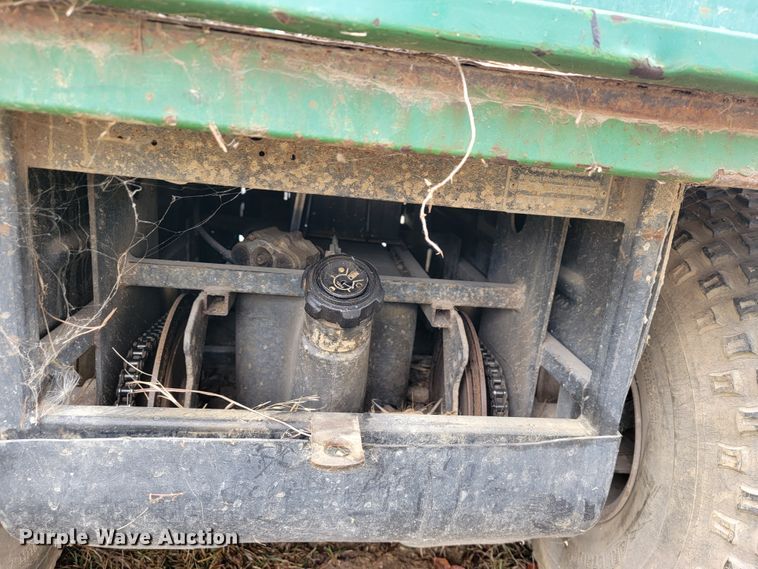 image for item JE9944 John Deere AMT 600  utility vehicle