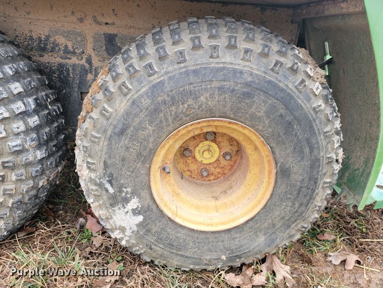 image for item JE9944 John Deere AMT 600  utility vehicle