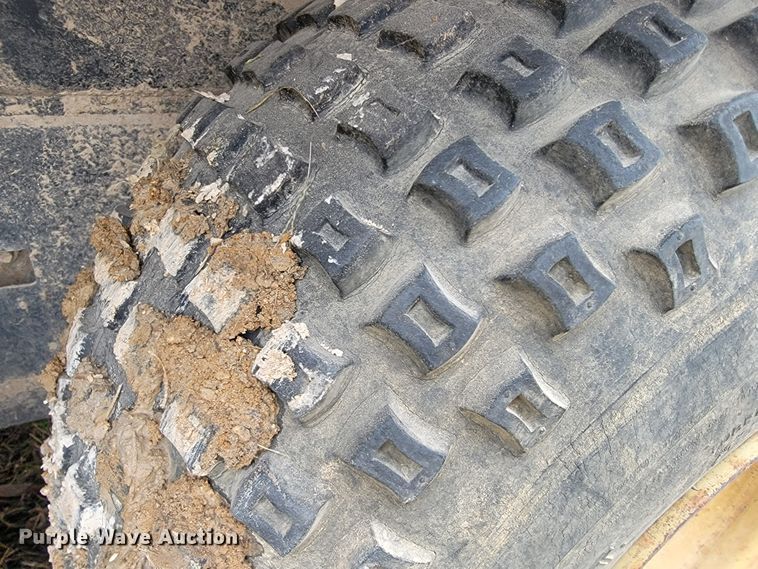 image for item JE9944 John Deere AMT 600  utility vehicle