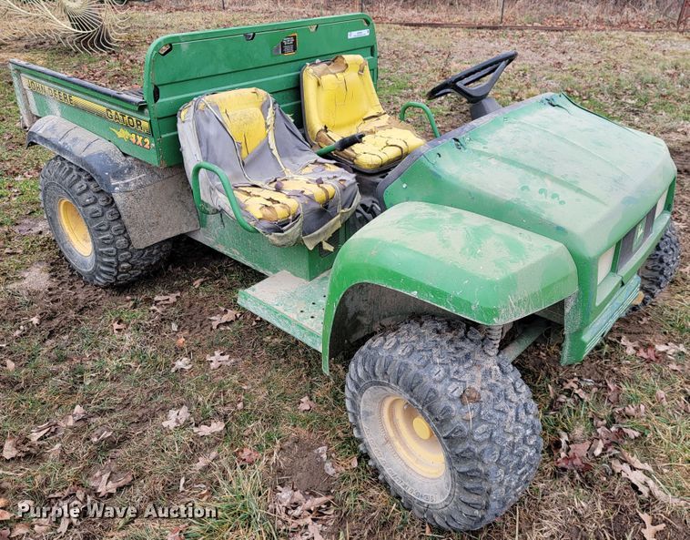 image for item JE9945 John Deere Gator 4x2  utility vehicle