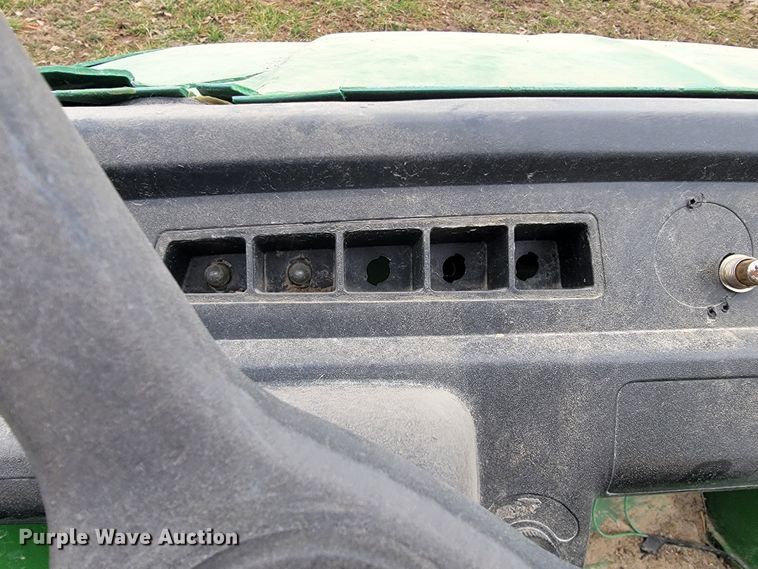 image for item JE9945 John Deere Gator 4x2  utility vehicle