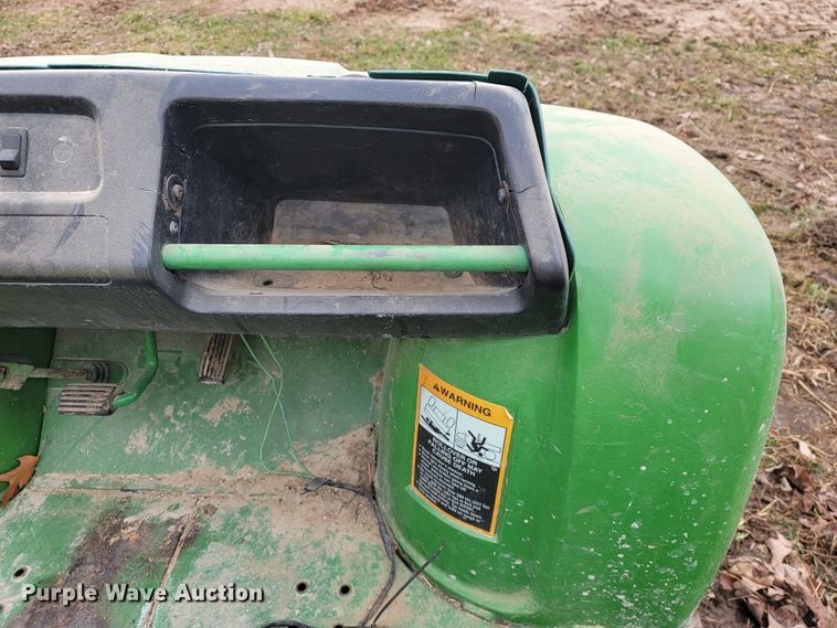 image for item JE9945 John Deere Gator 4x2  utility vehicle