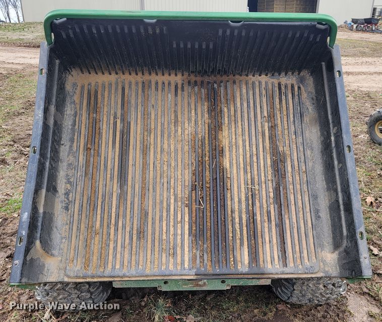 image for item JE9945 John Deere Gator 4x2  utility vehicle