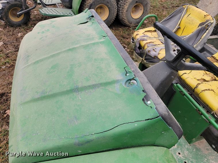 image for item JE9945 John Deere Gator 4x2  utility vehicle