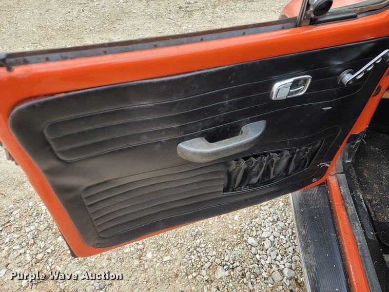 image for item JE9946 1971 Volkswagen Beetle