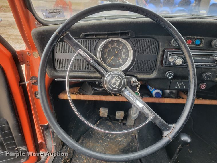 image for item JE9946 1971 Volkswagen Beetle