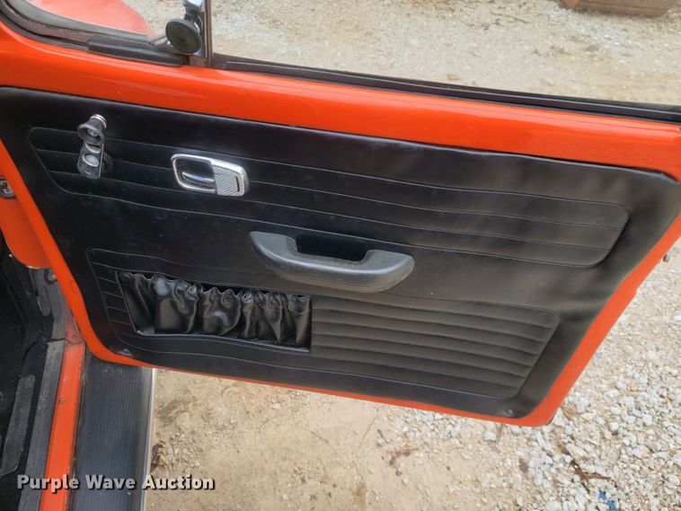 image for item JE9946 1971 Volkswagen Beetle