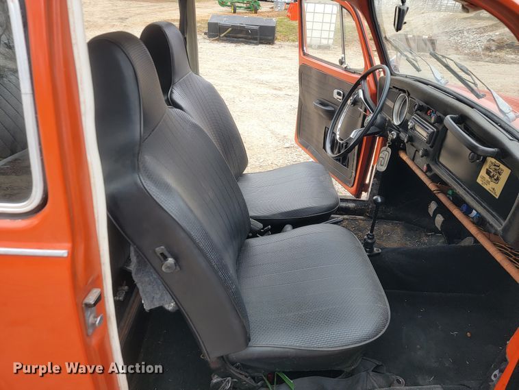 image for item JE9946 1971 Volkswagen Beetle